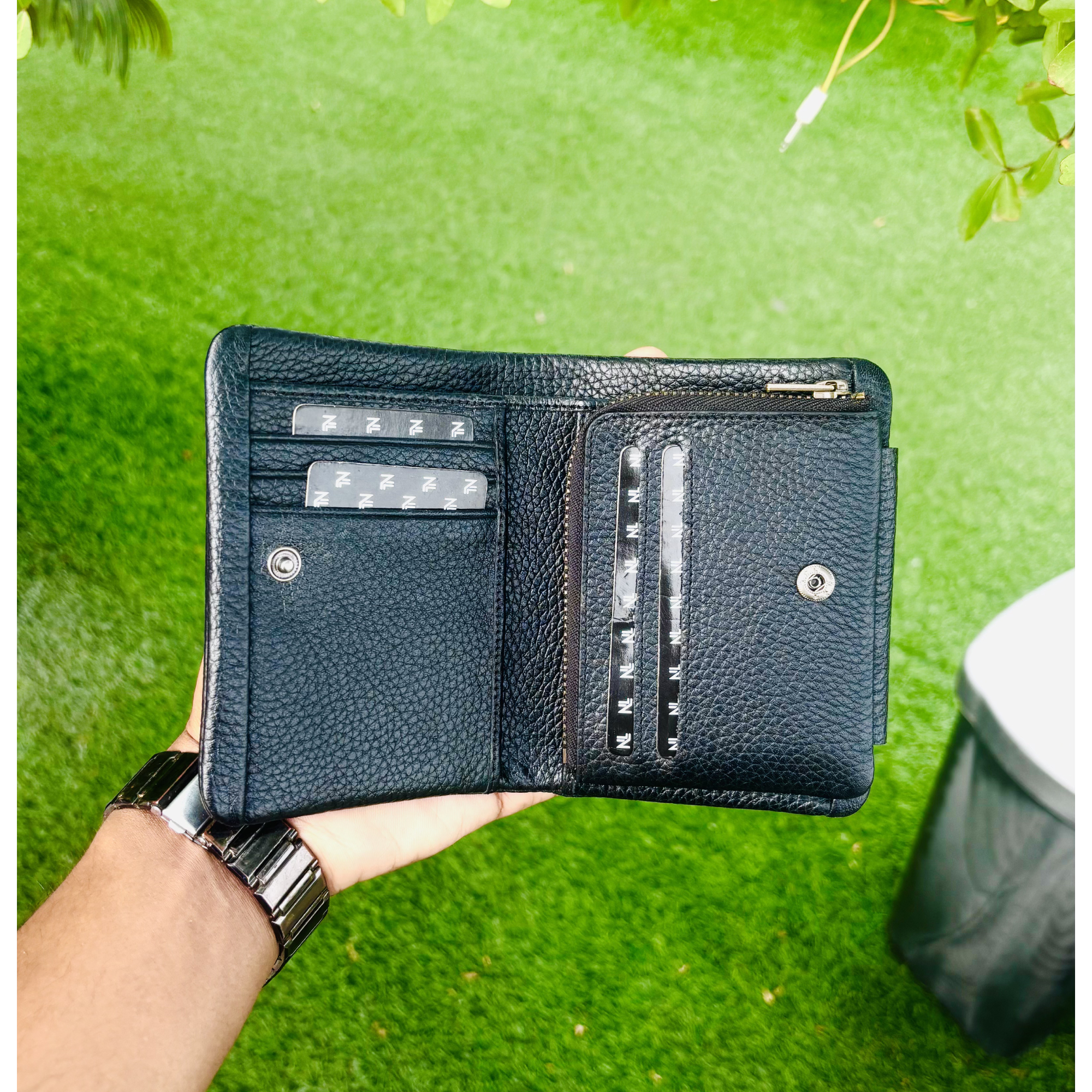 Eisiposs Premium Wallet - Image 3